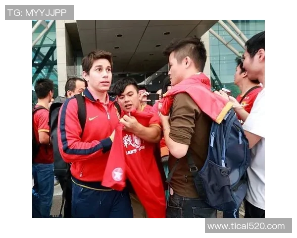 重庆足球队配合变革引发热议助力球队重回巅峰之路